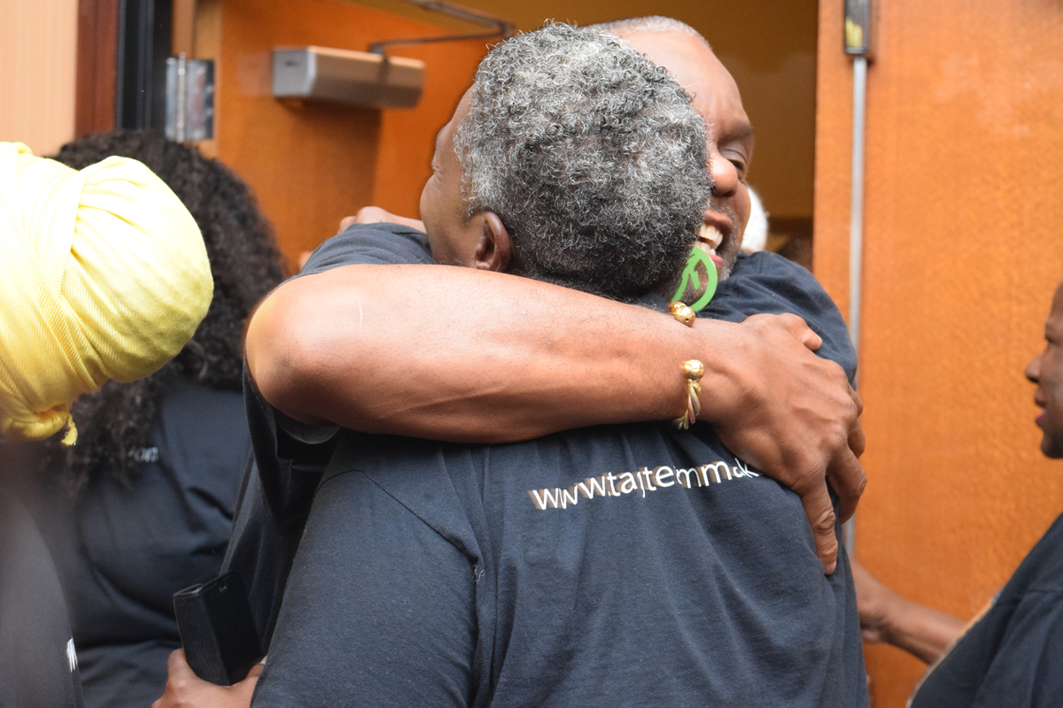 Nathaniel greeting Toni, 2019 TAG TEAM Convention - Los Angeles, California